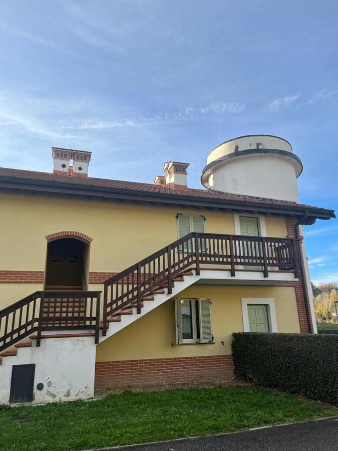 Aura Loving Home Con 4 Posti Letto, Terrazzo, Cucina E Grande Parco Circostante Serravalle d'Asti Exterior photo